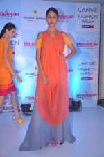 at the launch of Lakme Timeless collection  in Taj Land_s End on 24th July 2012 (82).JPG